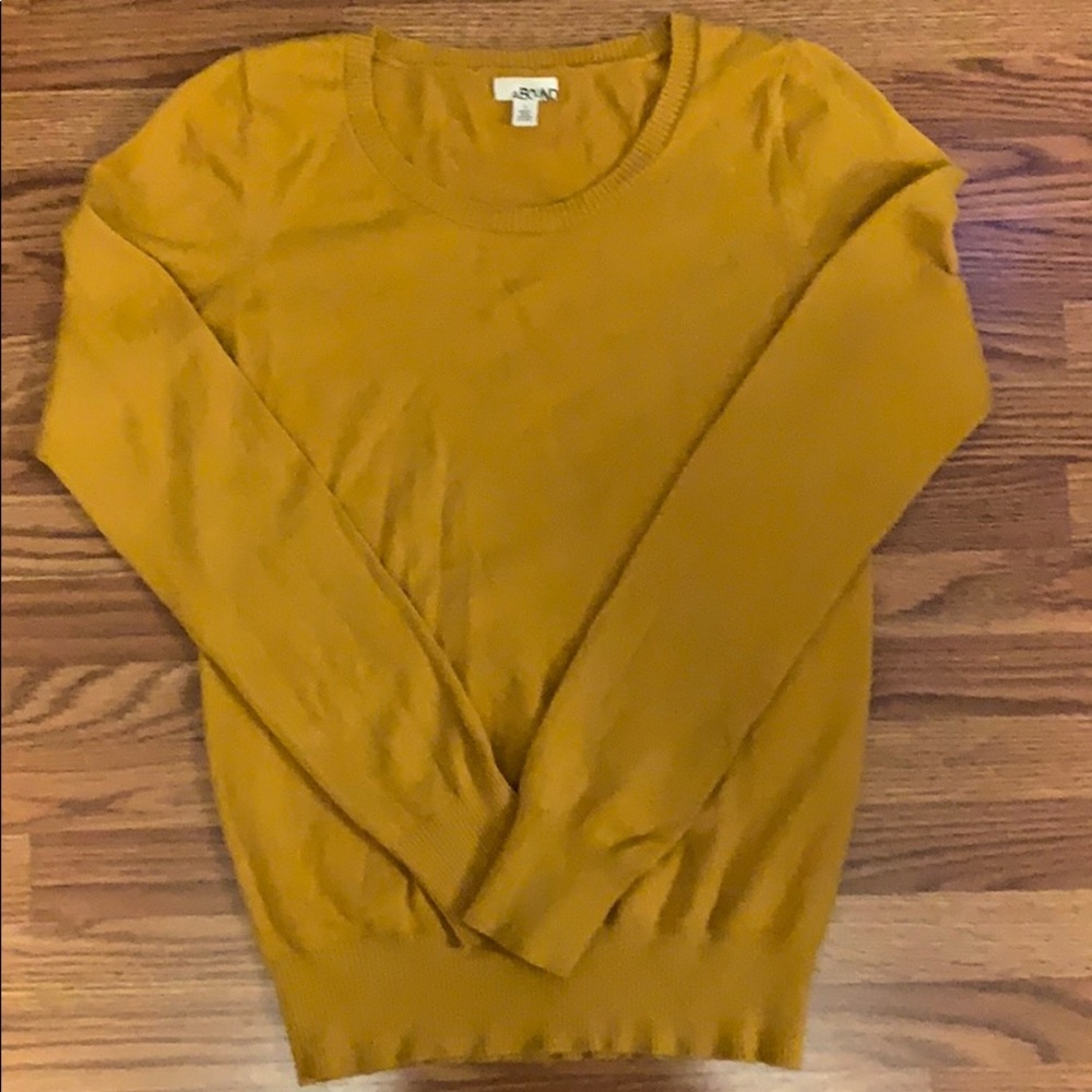 Mustard yellow long sleeve cotton top